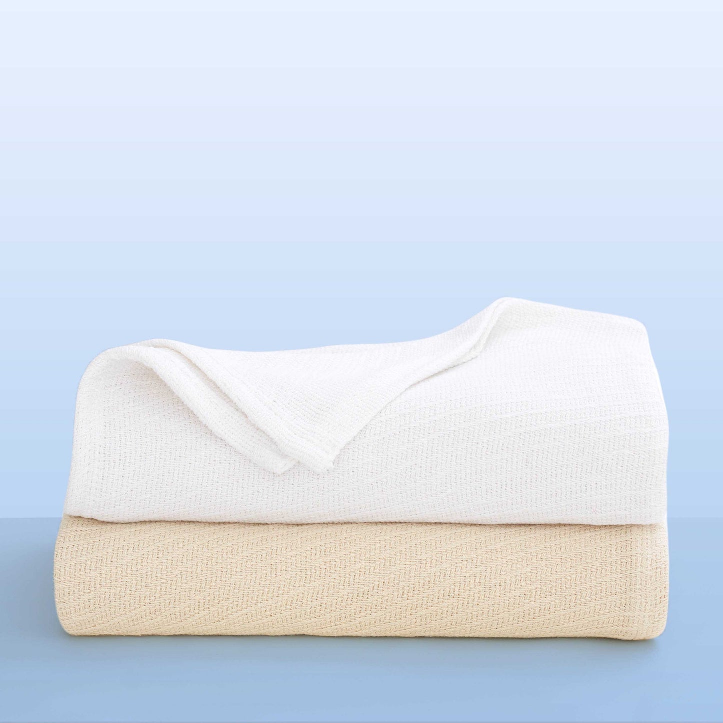 The Clean Essentials Cotton Blanket