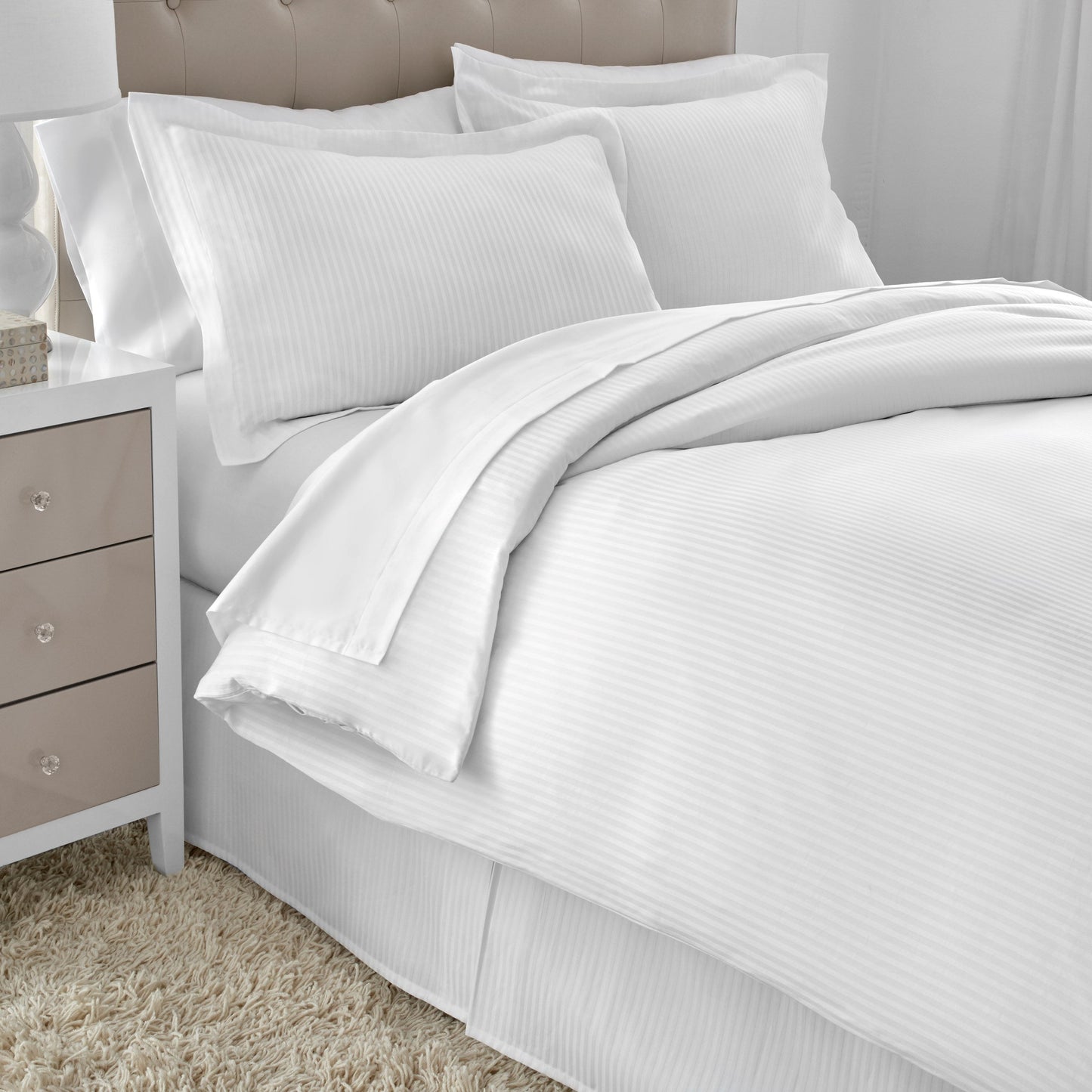 five-star-hotel-collection-duvet-stripe-lifestyle-001-6-23-3000.jpg