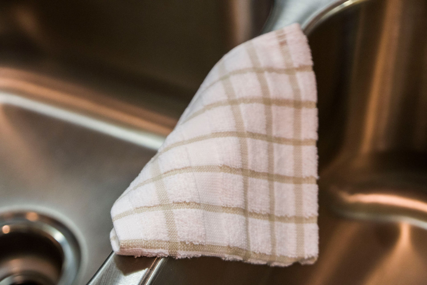 martex-kitchen-dish-cloth-tan-stripe-lifestyle-001-6-23.jpg
