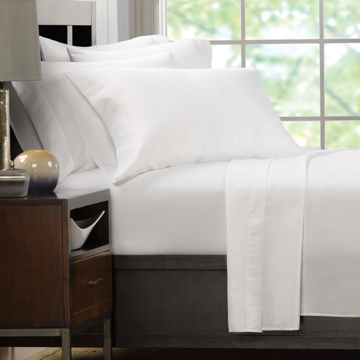 martex-ultra-touch-sheets-white-lifestyle-002-6-23-3000.jpg