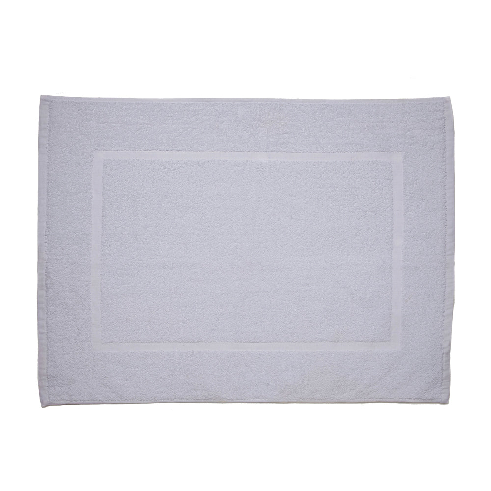 one white tub mat