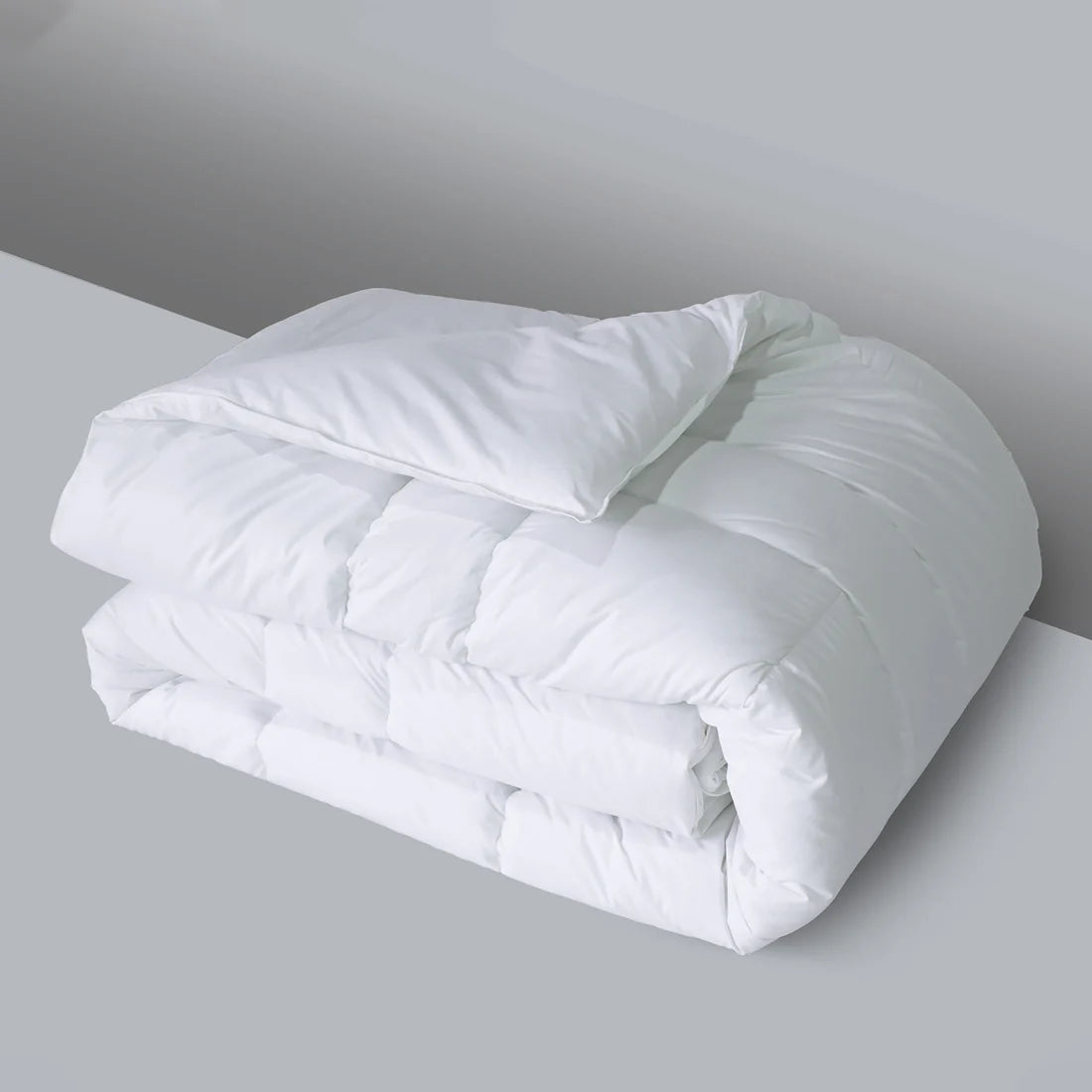 Five Star Hotel Collection Down Alternative Comforter