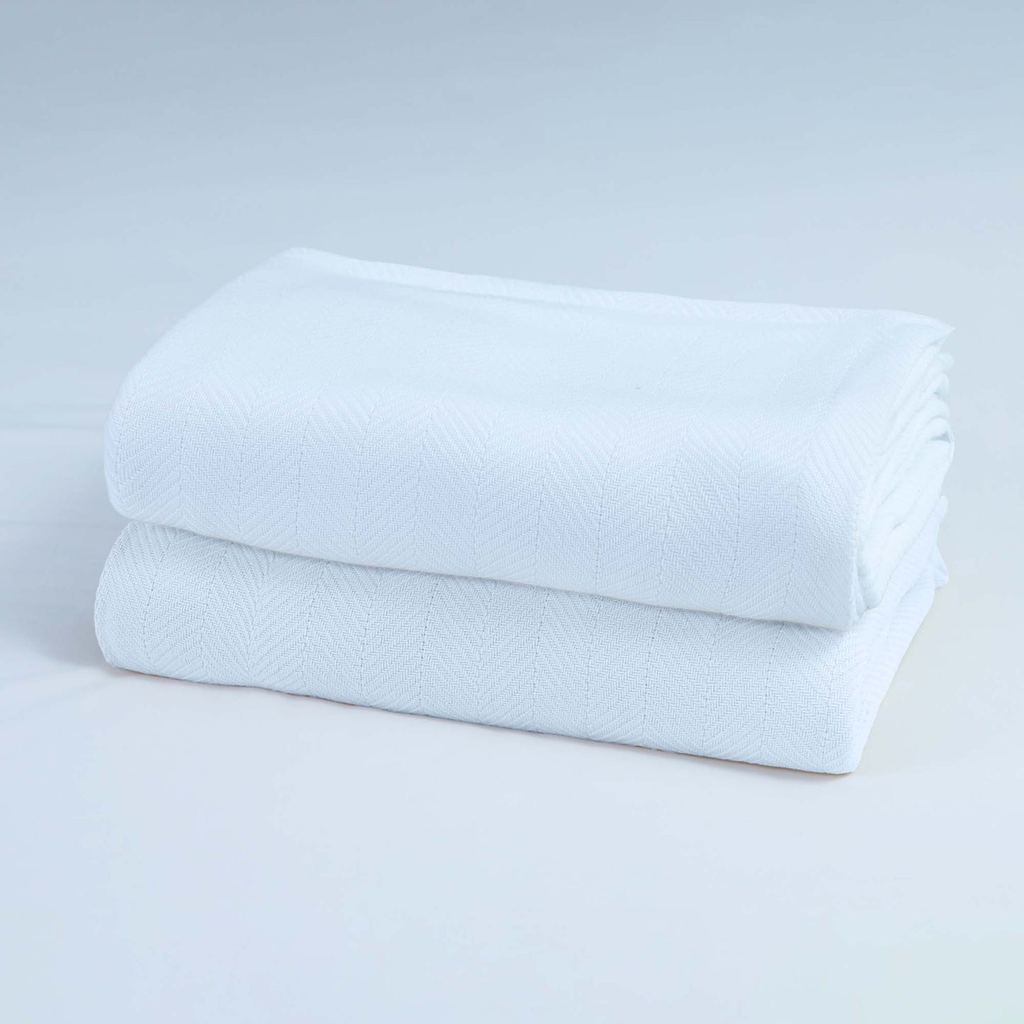 martex-atlelier-luxe-blanket-white-web-ready-4.jpg