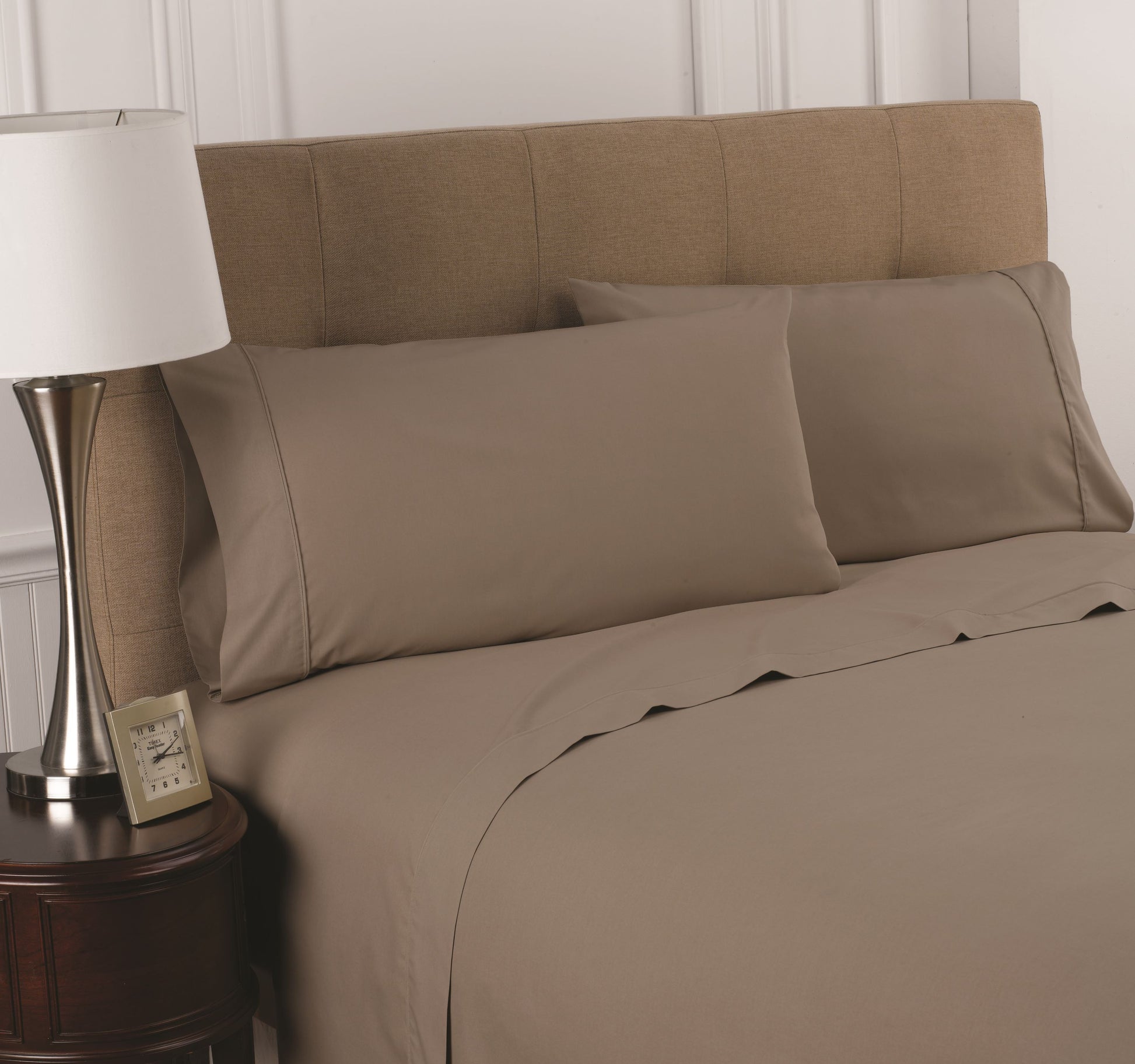 martex-colors-sheets-tan-lifestyle-001-6-23-3000-px-3.jpg