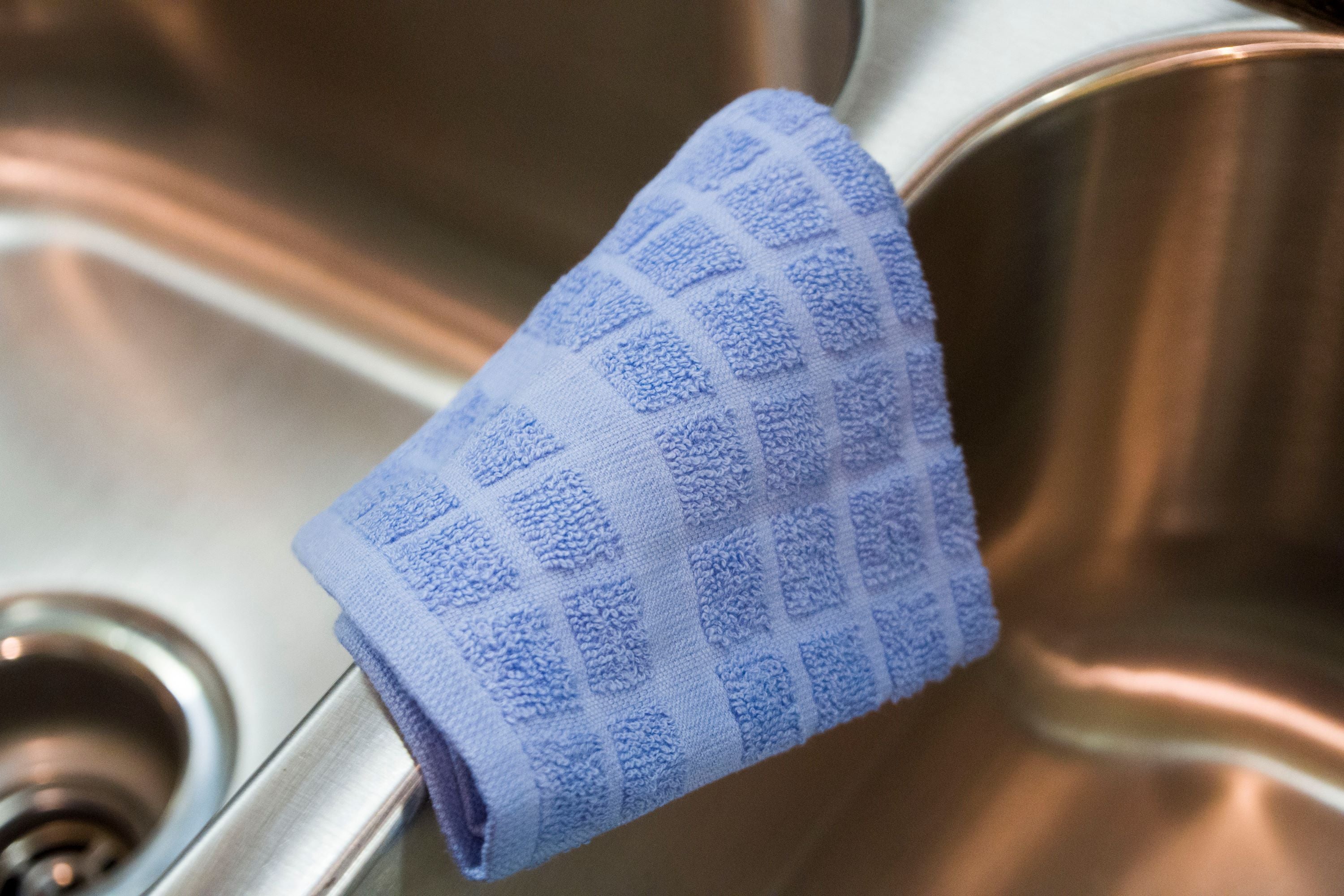 martex-kitchen-dish-cloth-blue-solid-lifestyle-001-6-23.jpg