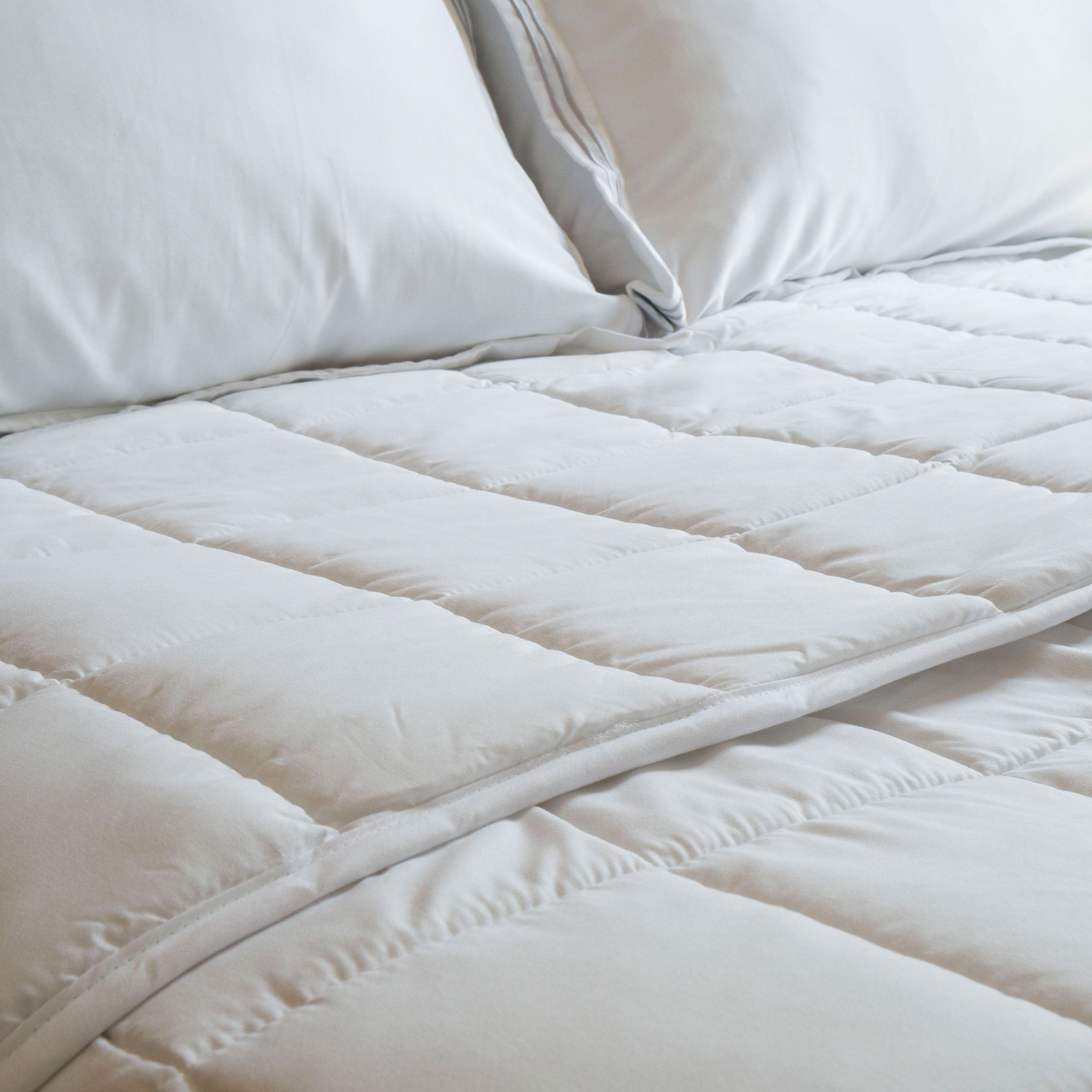 Martex Ultra Touch Flex Microfiber Blanket