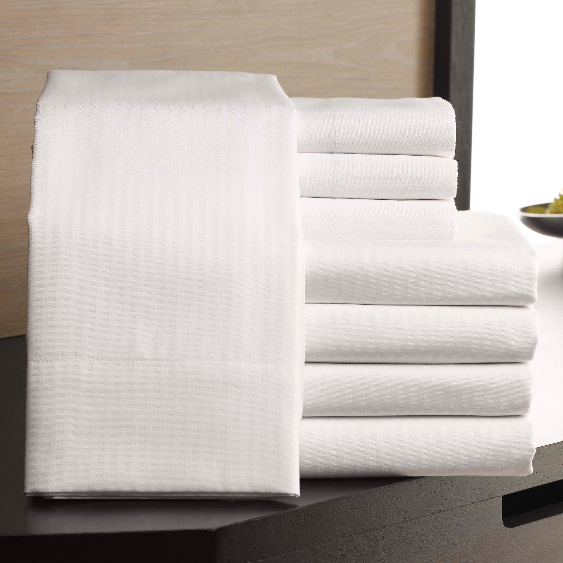 patrician-sheets-stripe-lifestyle-002-6-23-3000.jpg